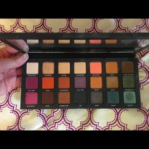 Urban Decay Born to Run eyeshadow palette
